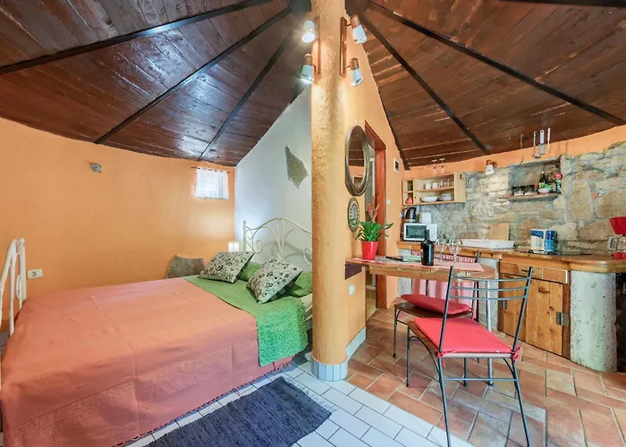 Feriehus Cozy In With Wifi Pula