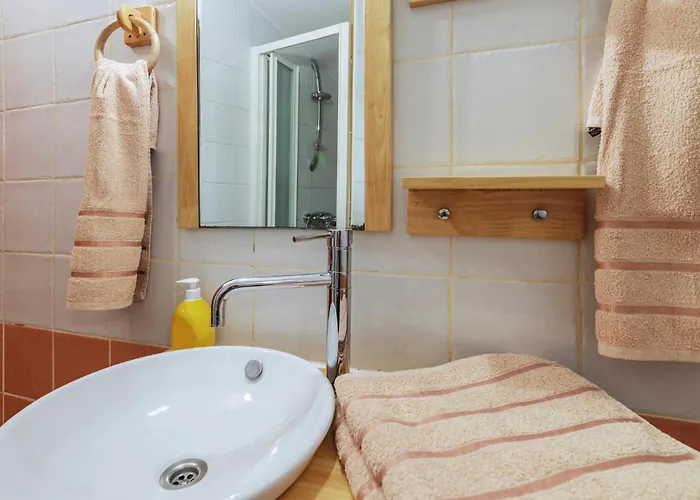 Cozy In With Wifi Pula