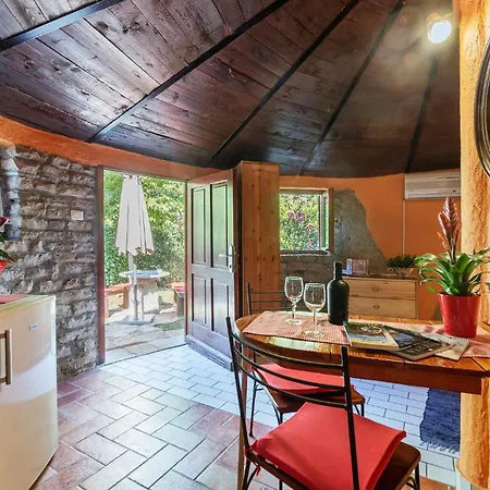 Cozy In With Wifi * Pola